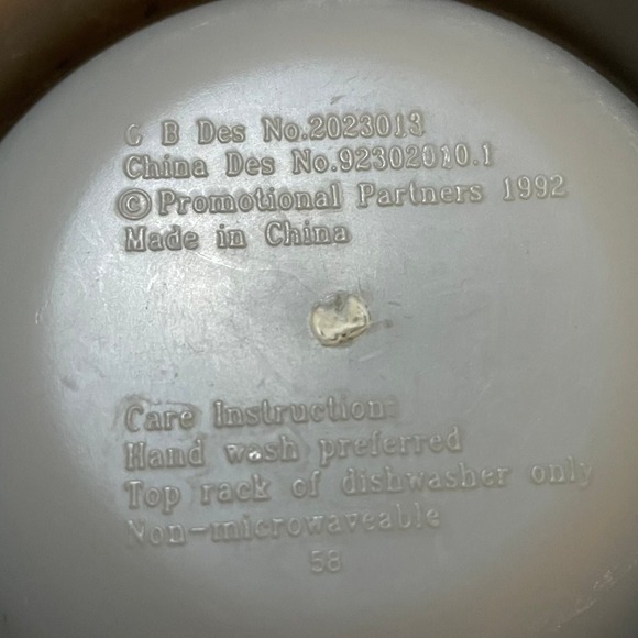 Bugs Bunny and Tweety Bird Warner Bros Mugs Vintage‎ - Picture 5 of 5